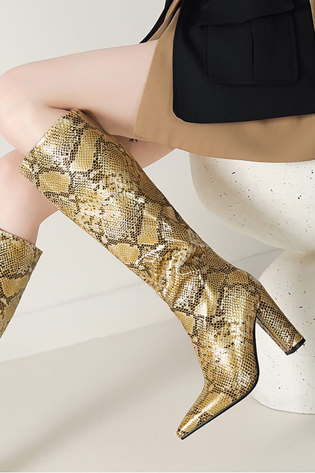 Bottes effet serpent dorées - Élégance