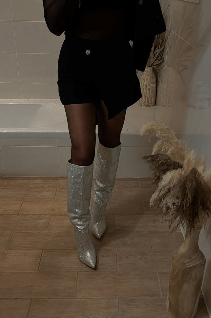 Bottes élégantes vue arrière velours