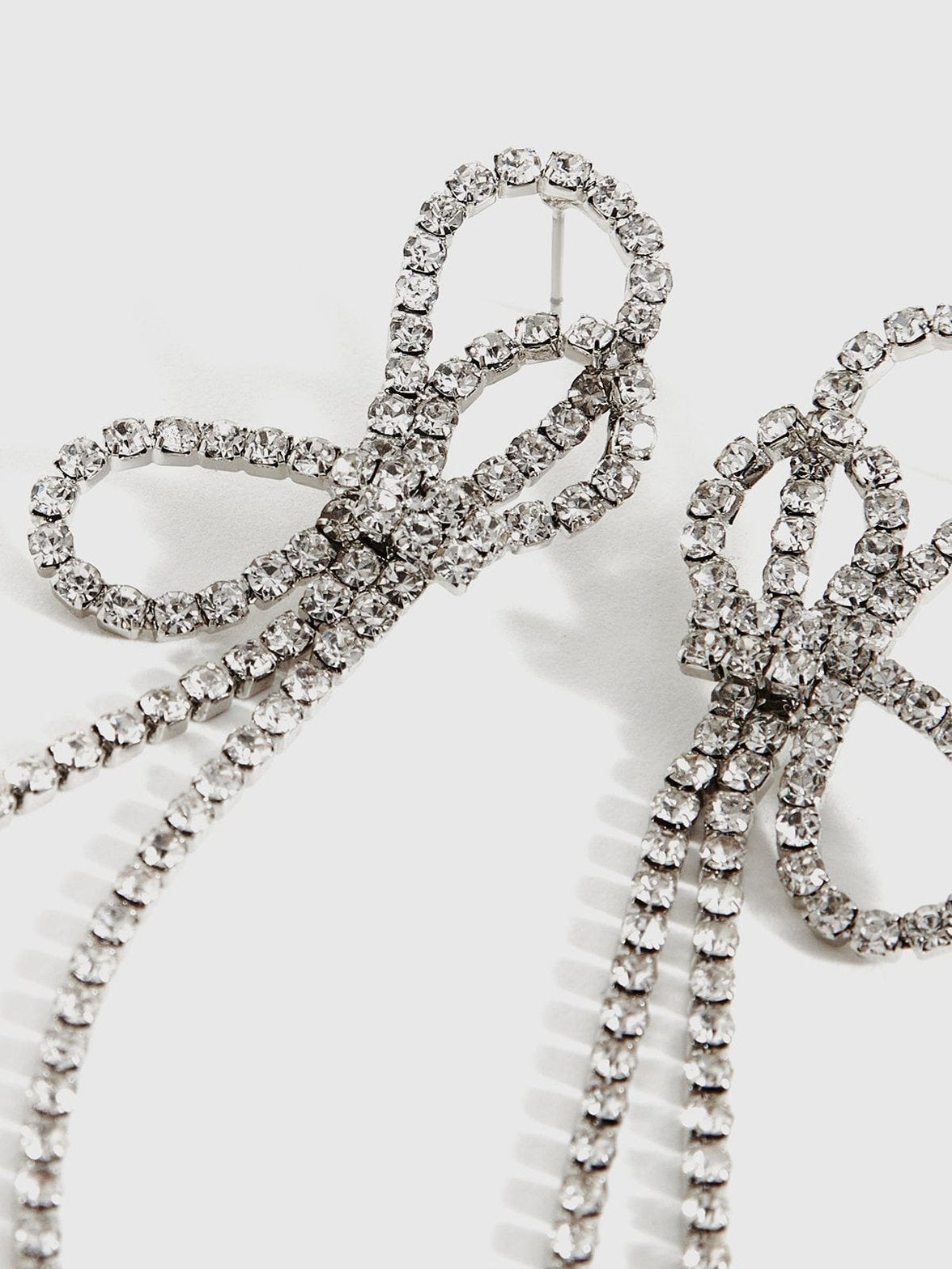 Vue portée boucles d'oreilles cristal pluie