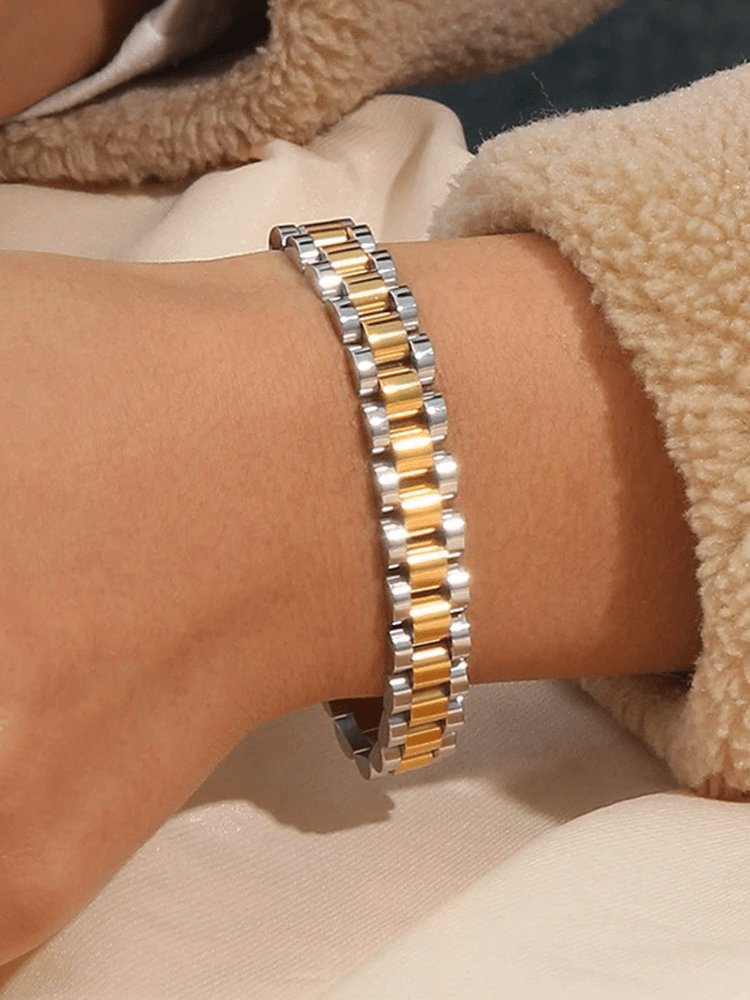 Bracelet bicolore luxueux vue face féline