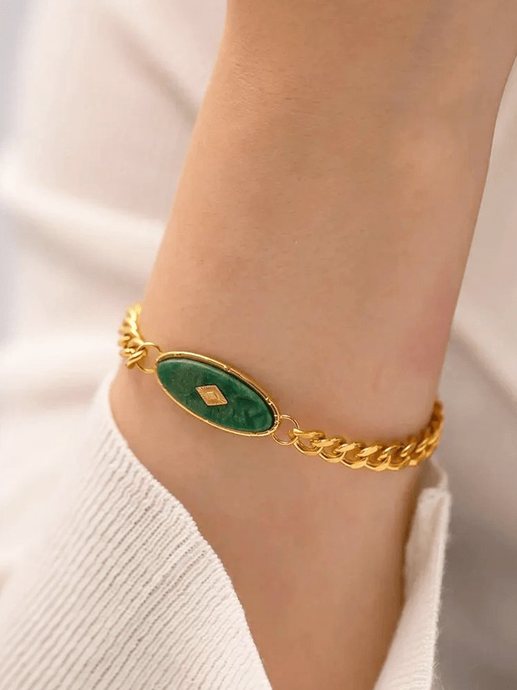 Bracelet pierre verte plaqué or vue principale étoile