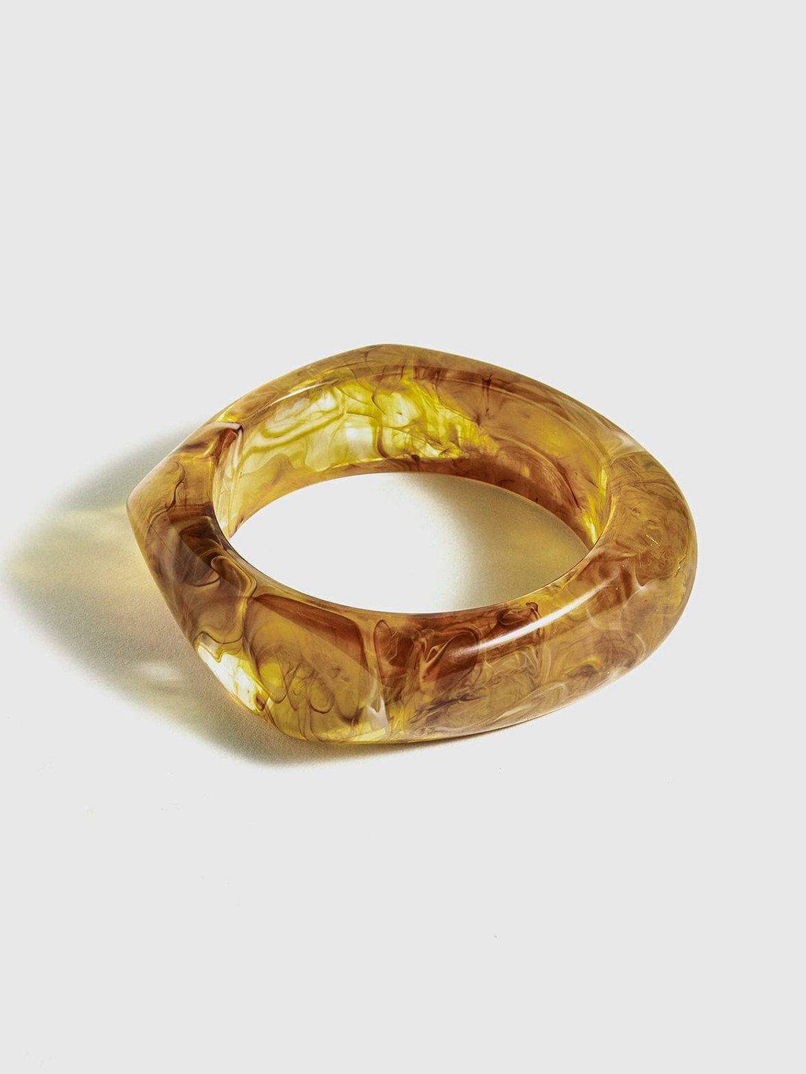 Bracelet large effet ambre marbré soleil