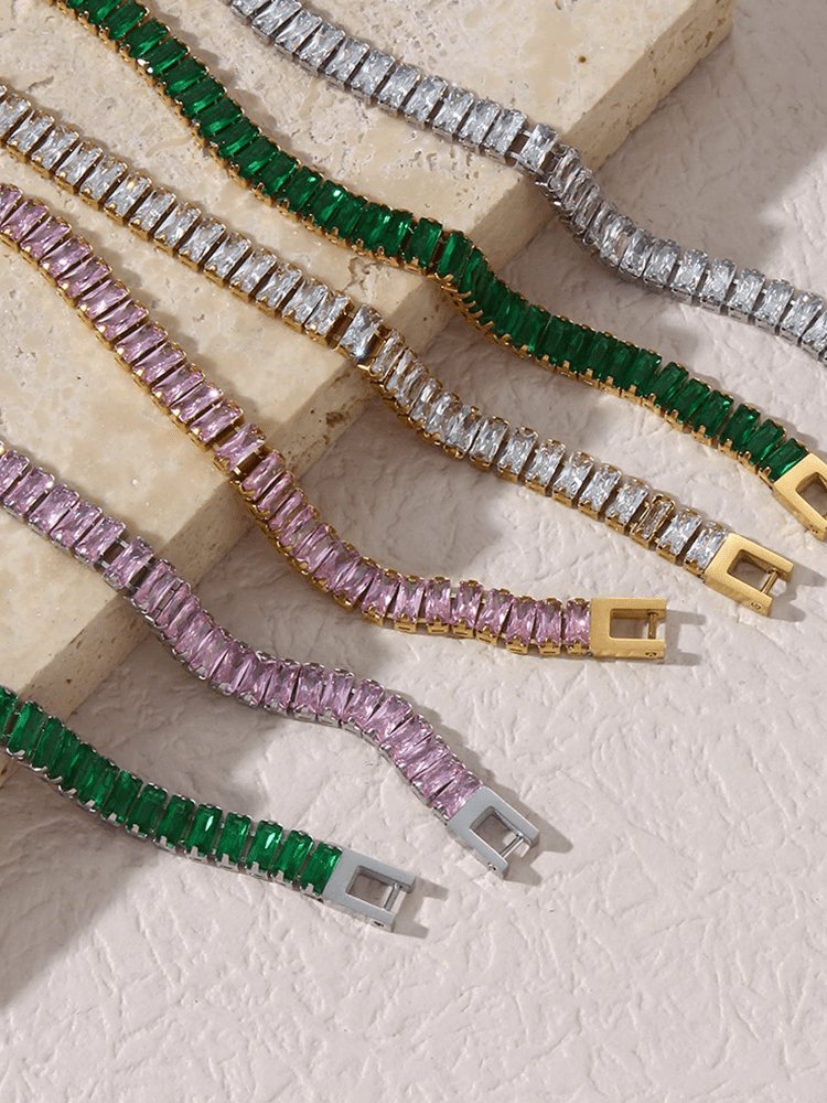 Bracelet tennis cristaux verts vue angle magique