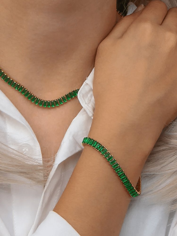 Bracelet tennis cristaux verts détail enchanteur