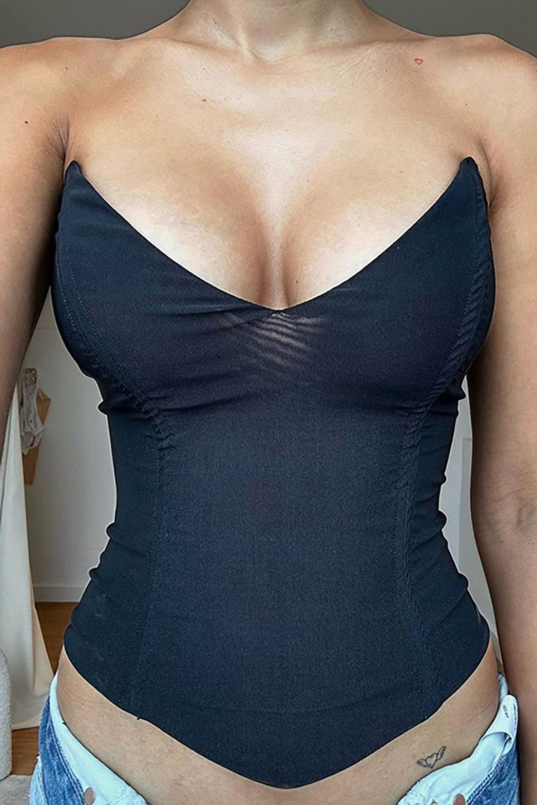 Bustier noir moulant élégant harmonie