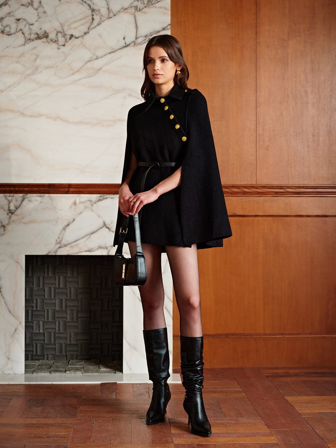 Cape élégante avec ceinture ajustable brume