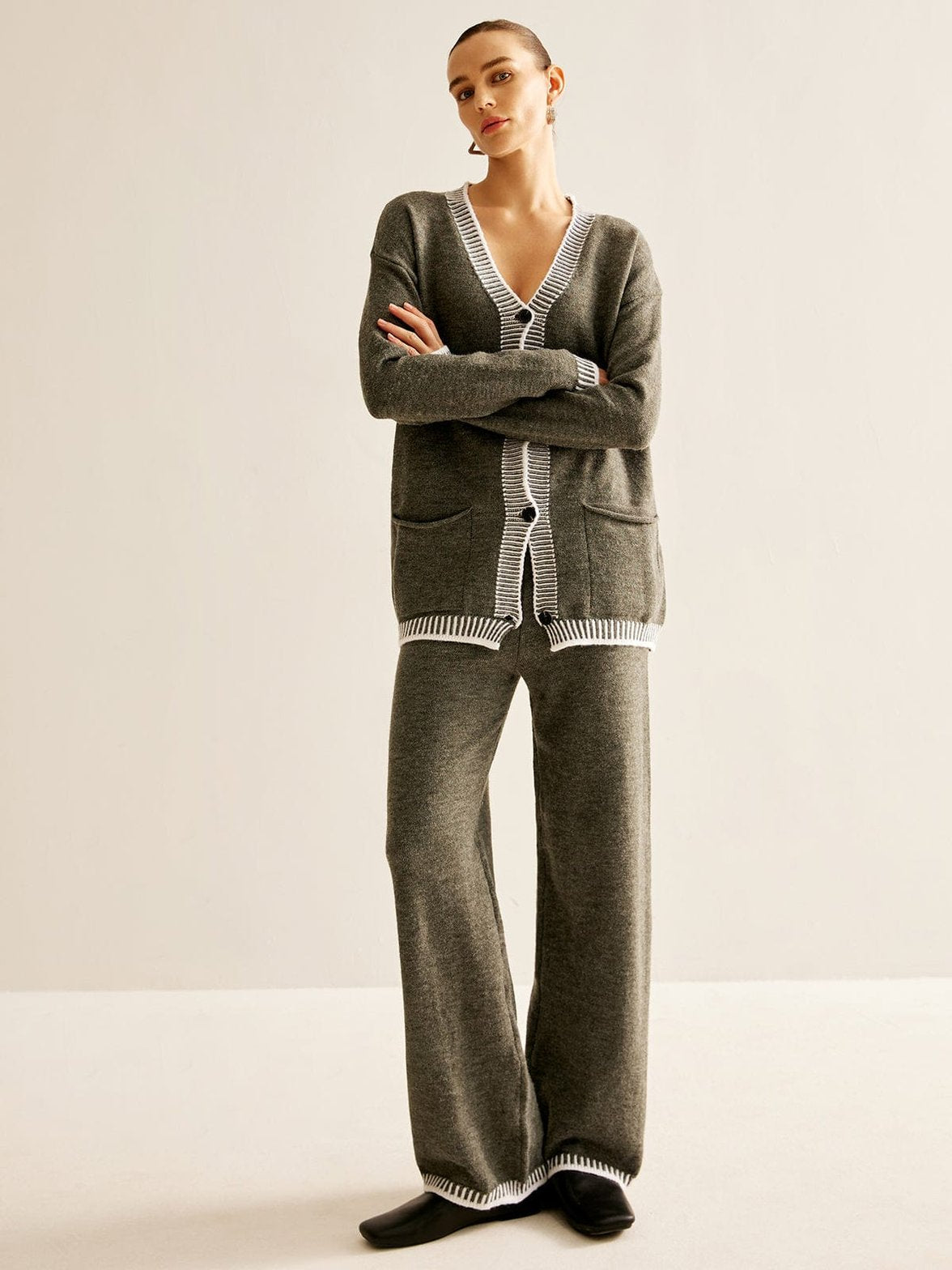 Détail des boutons du cardigan délicat