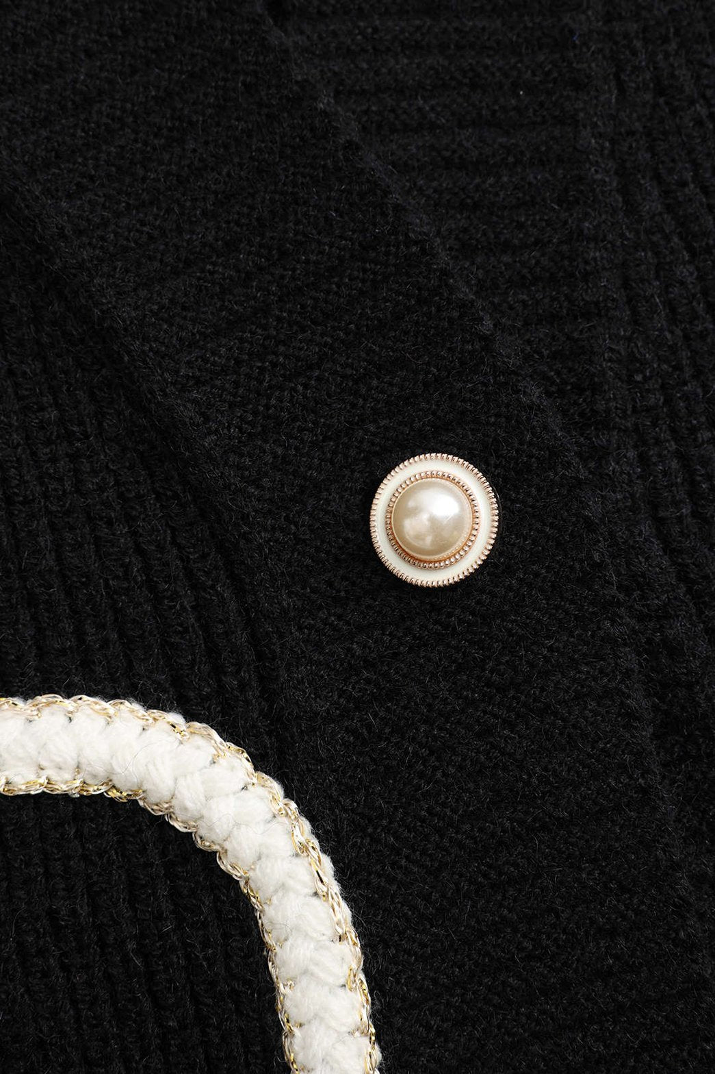 Cardigan patchwork noir et denim vue détail chic