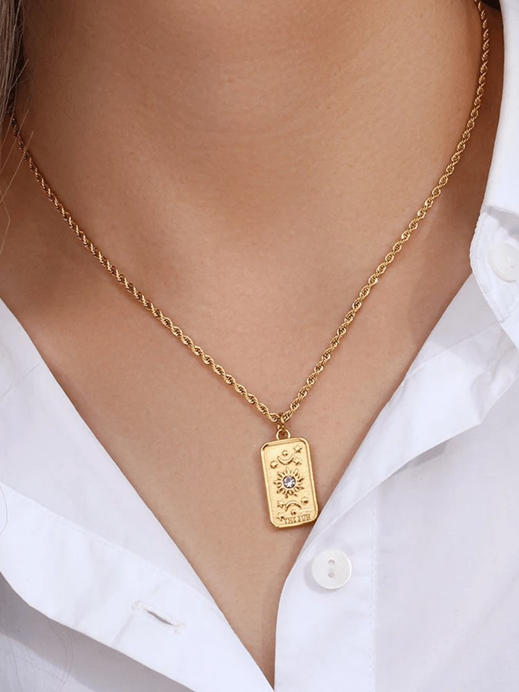 Collier carte du soleil plaqué or étincelant