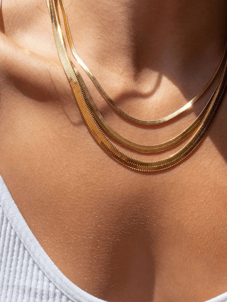 Collier chaîne serpent doré vue face harmonie