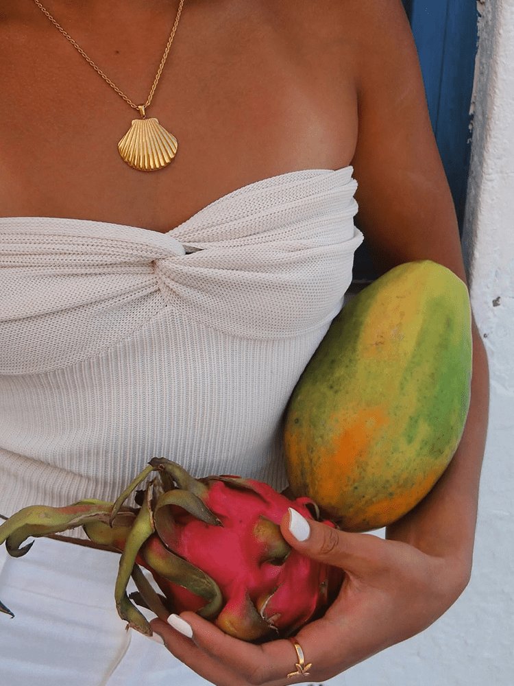 Détail du pendentif coquillage plaqué or étincelle