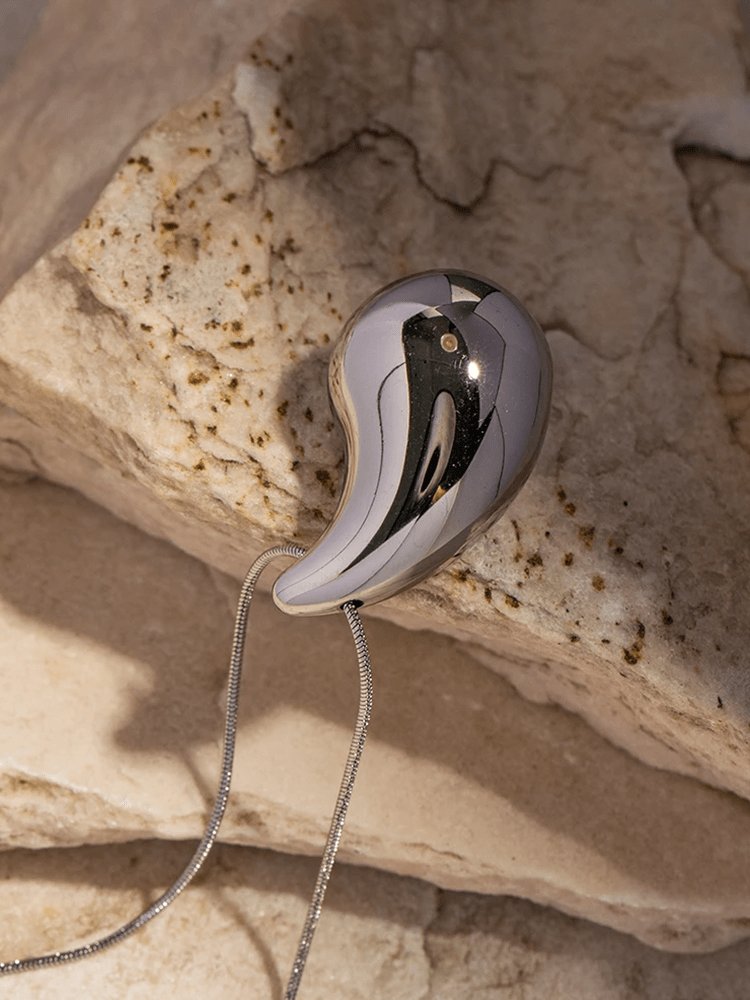 Vue rapprochée du pendentif gracieux