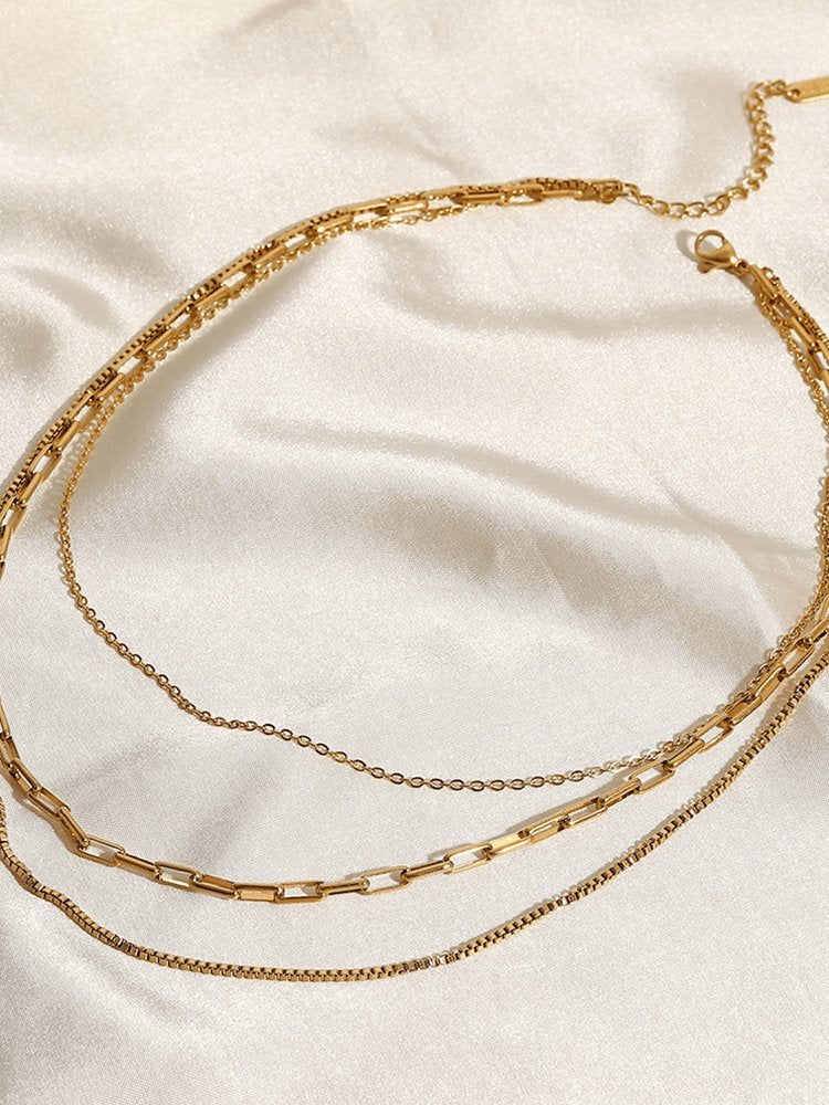 Collier multicouche vue rapprochée douceur