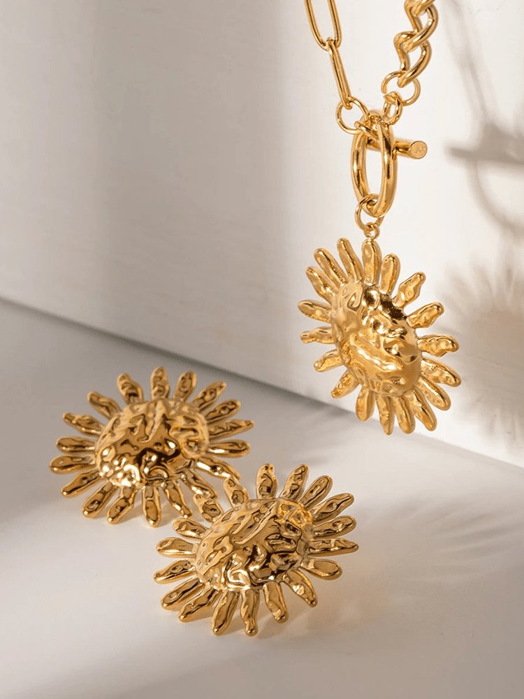 Collier tournesol doré vue détaillée sublime