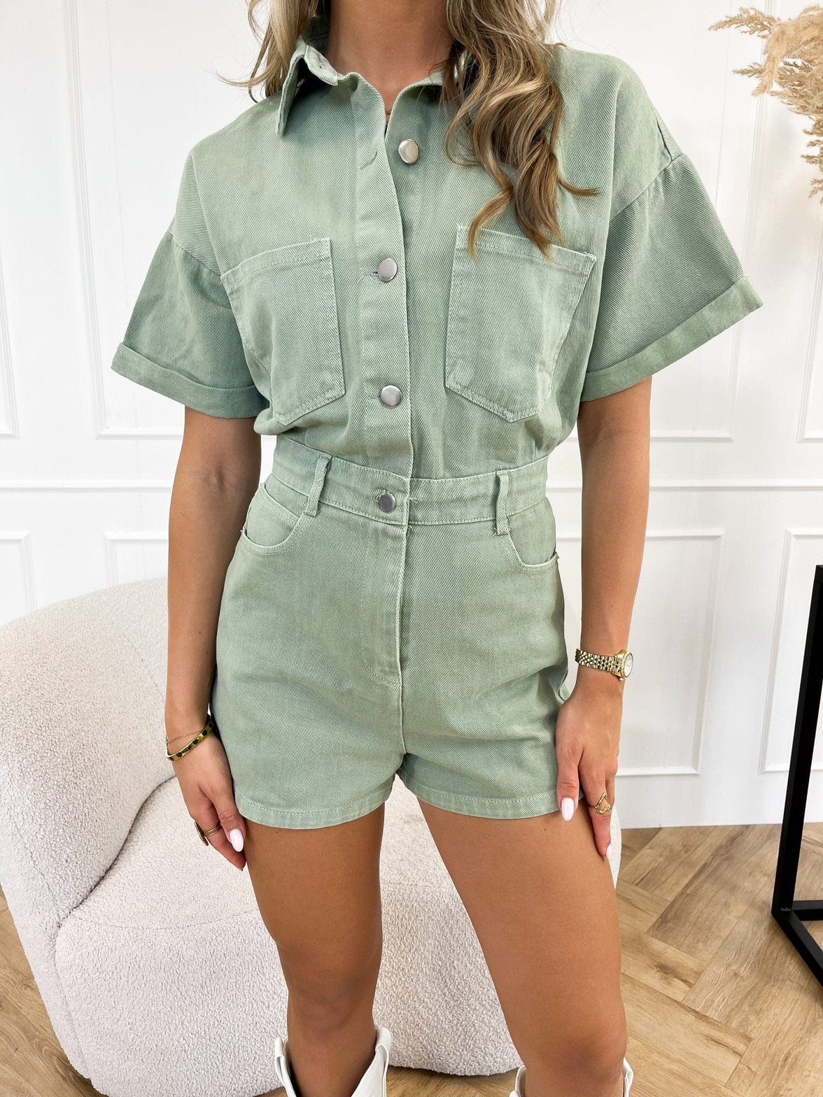 Combinaison denim décontractée vue détail brise