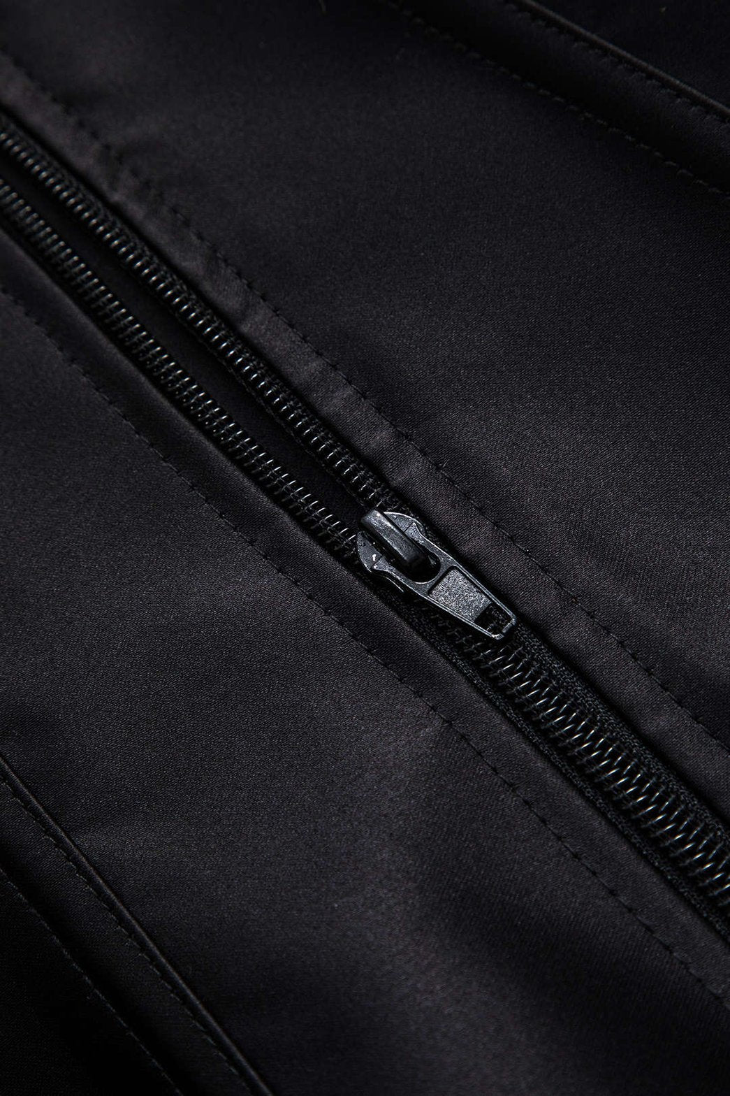 Corset bustier satiné noir vue portée vague