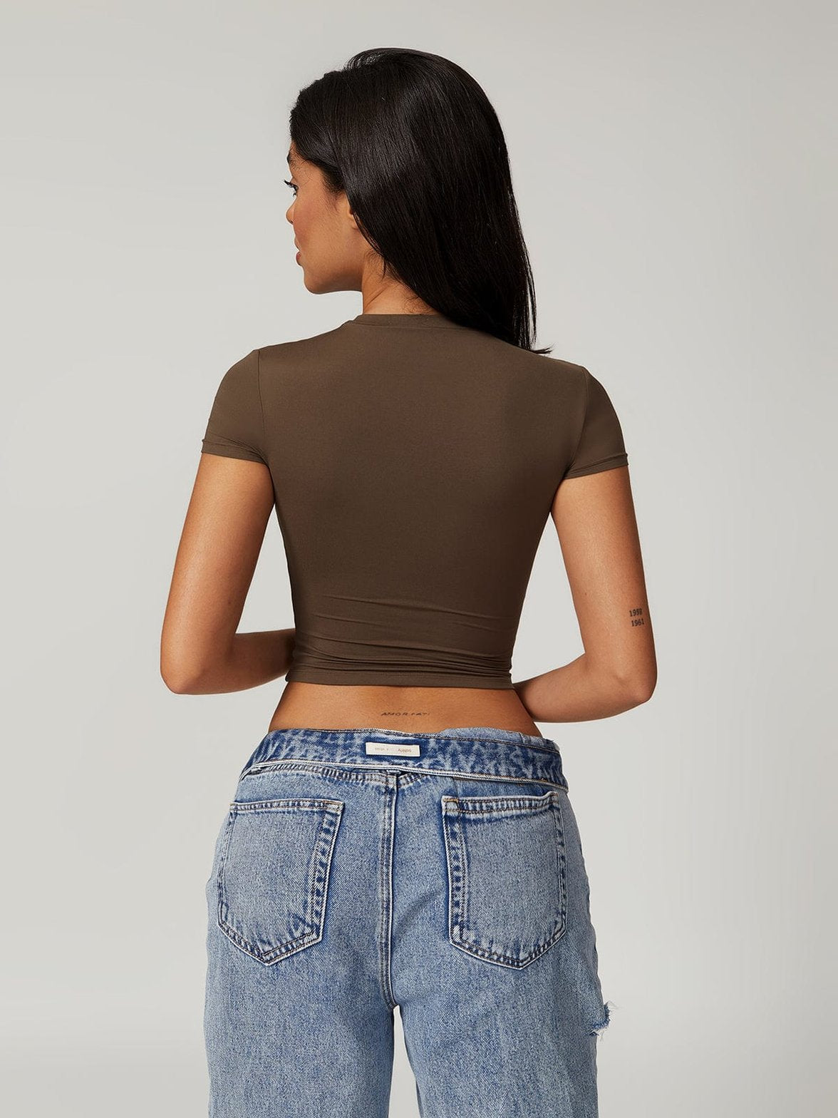 Top sport stretch détail tissu rayonnant