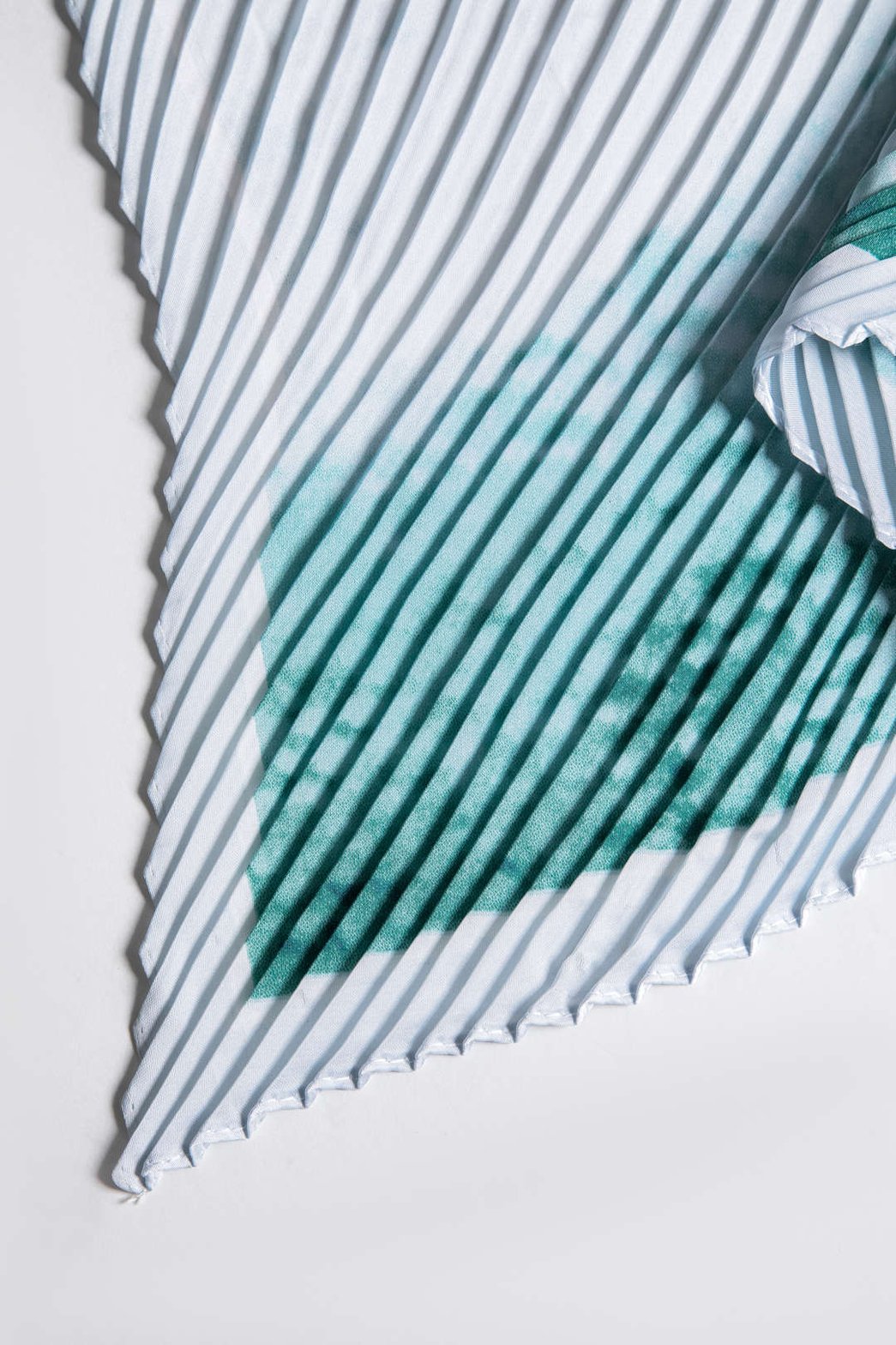 Débardeur tie-dye plissé porté évasion