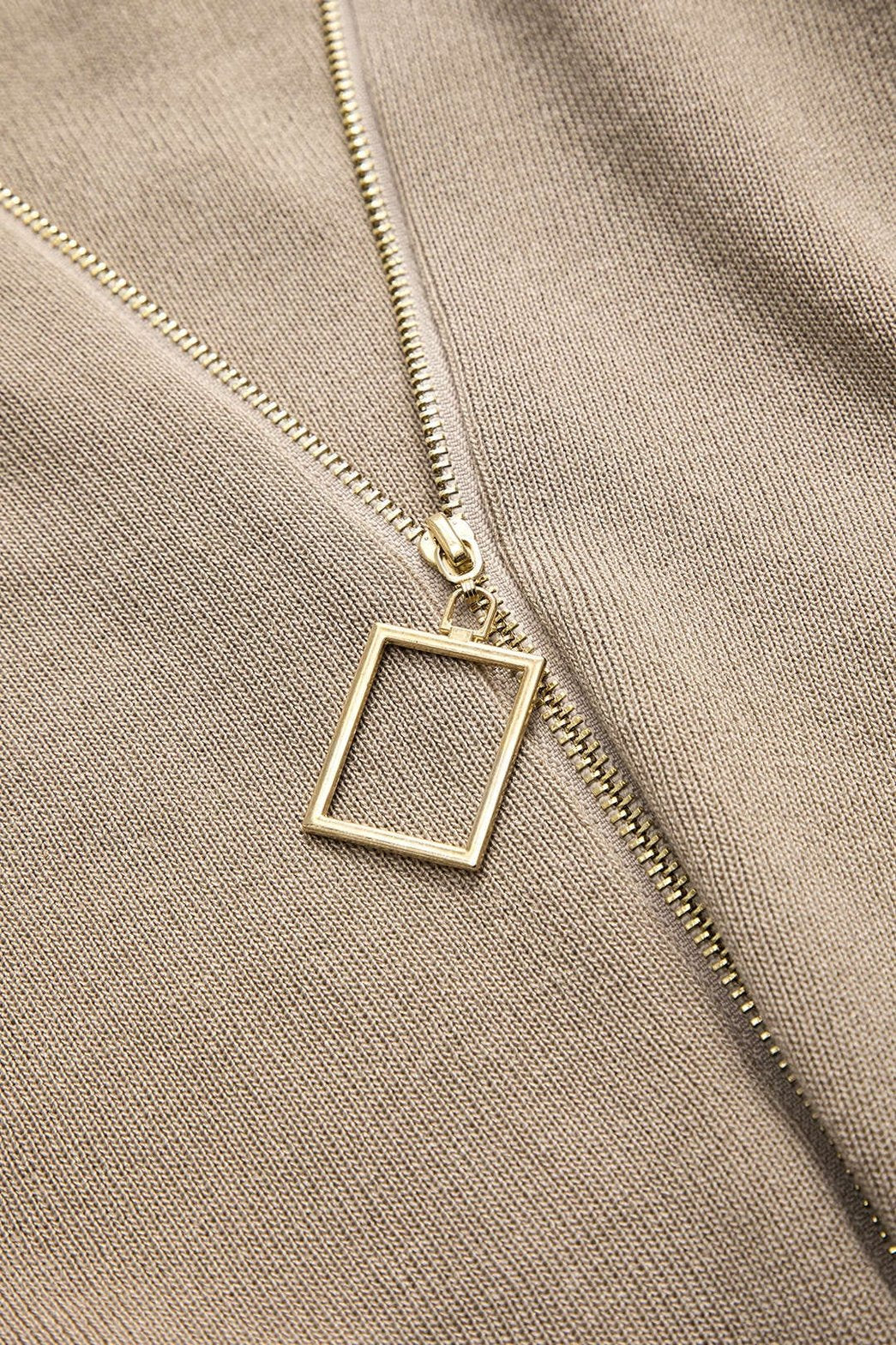 Détail finitions ensemble coordonné métallisé océan