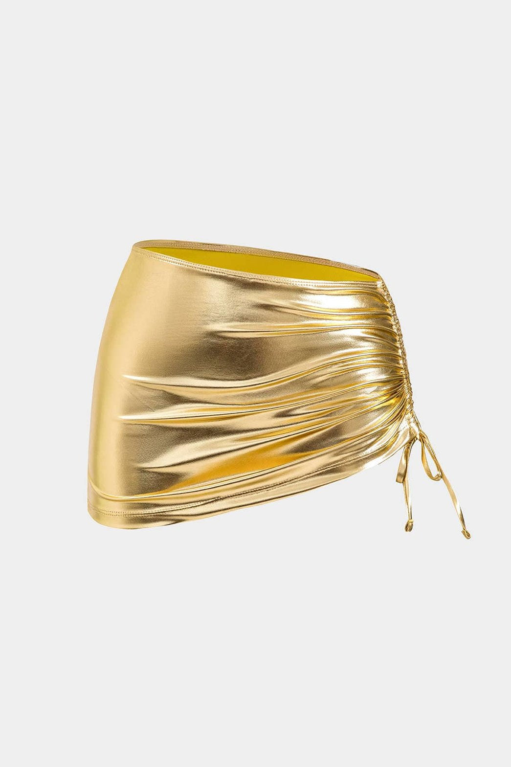 Ensemble bikini doré vue latérale palmier