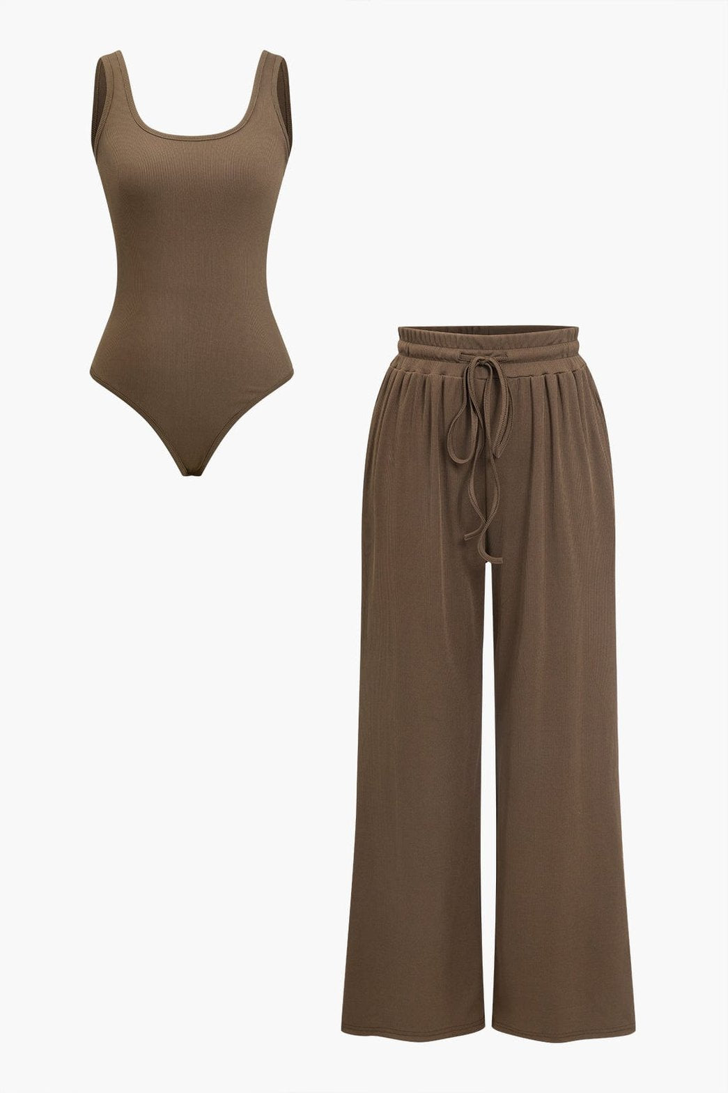 Ensemble body et pantalon marron élégant doux