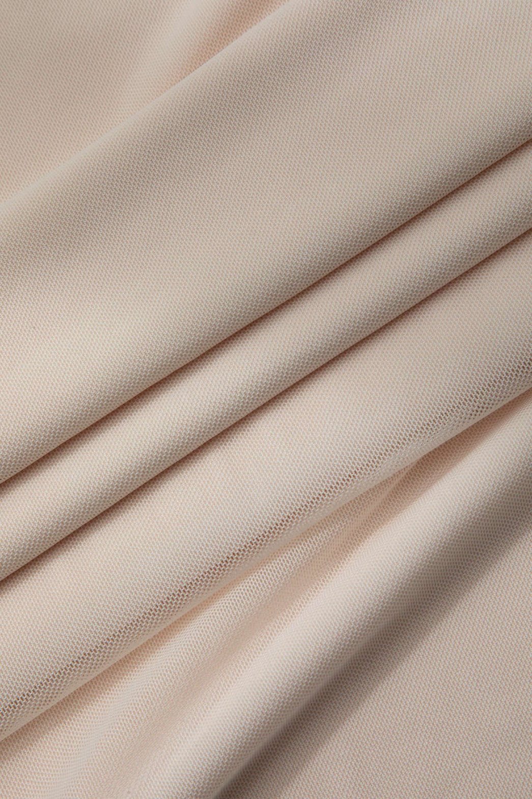 Détail du bustier noué gracieux