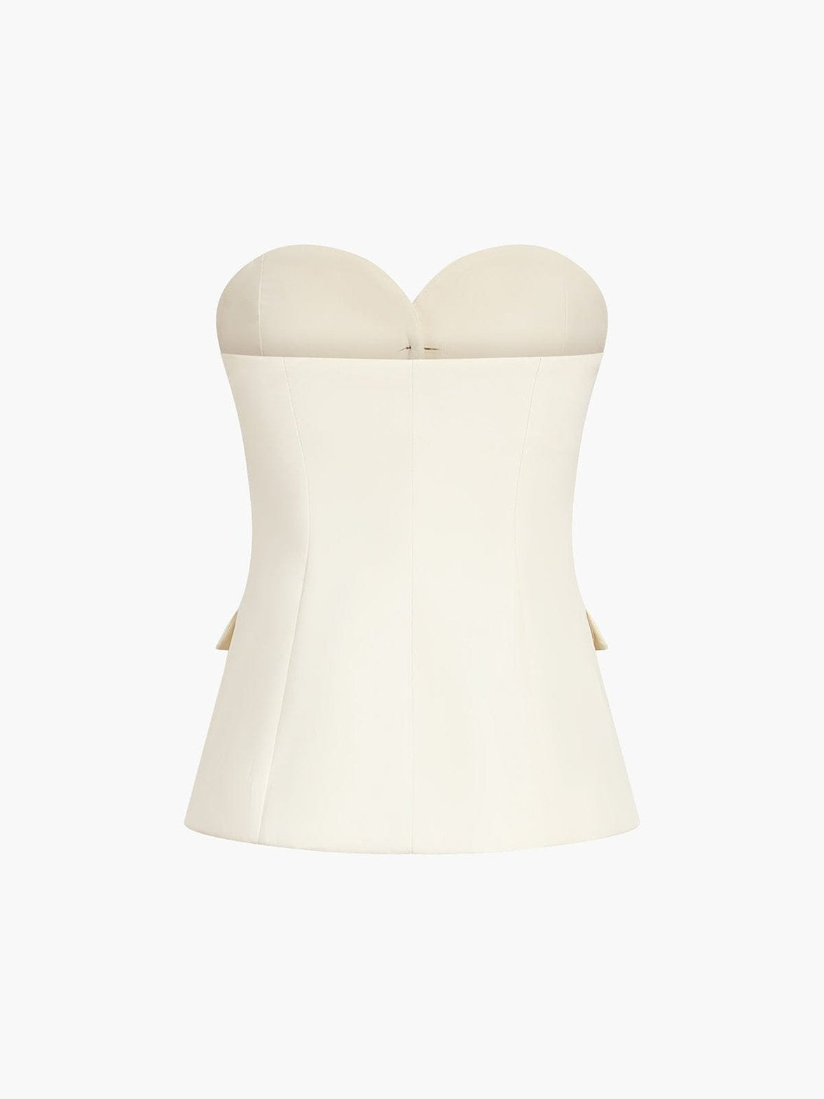 Tenue complète blanche raffinement