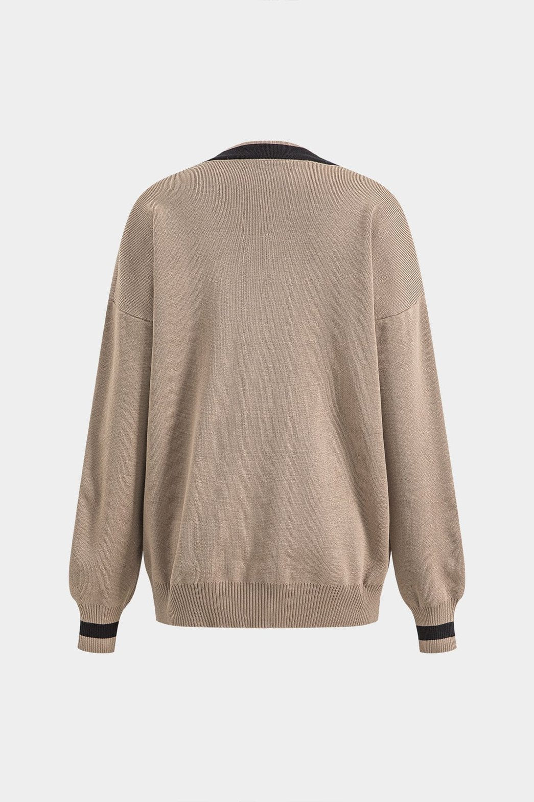 Vue de dos ensemble coordonné grâce