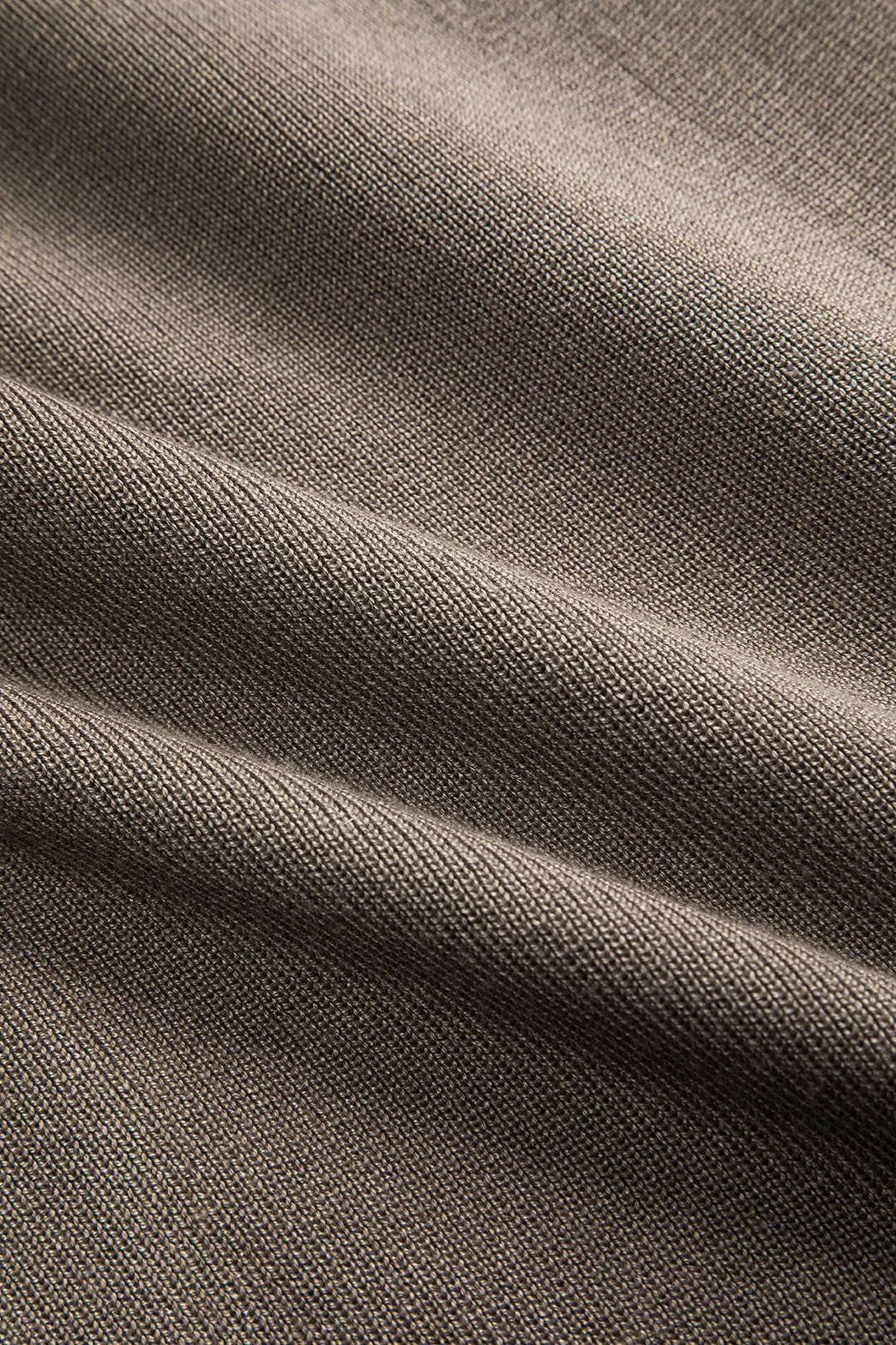 Ensemble tricoté moderne calme