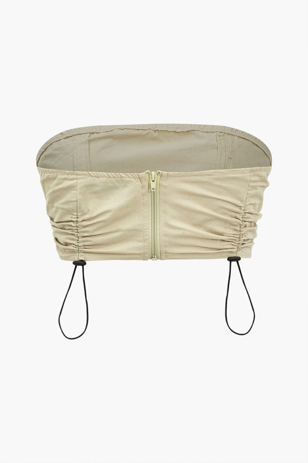 Détail des fronces du pantalon style