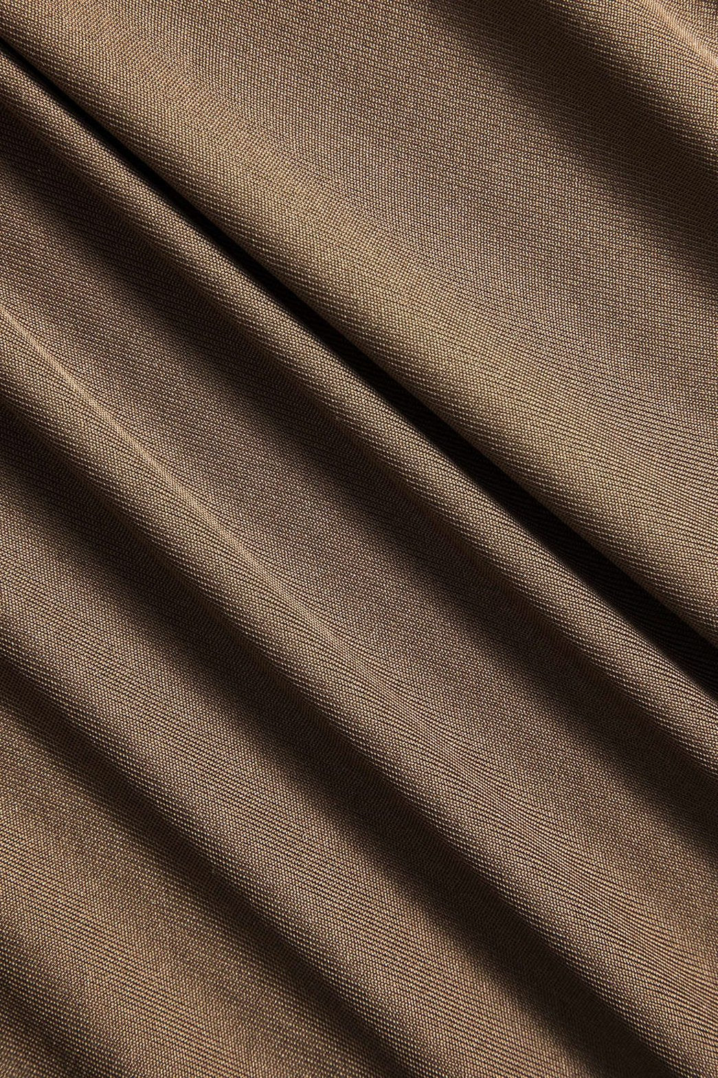 Vue détaillée du pantalon évasé marron simplicité