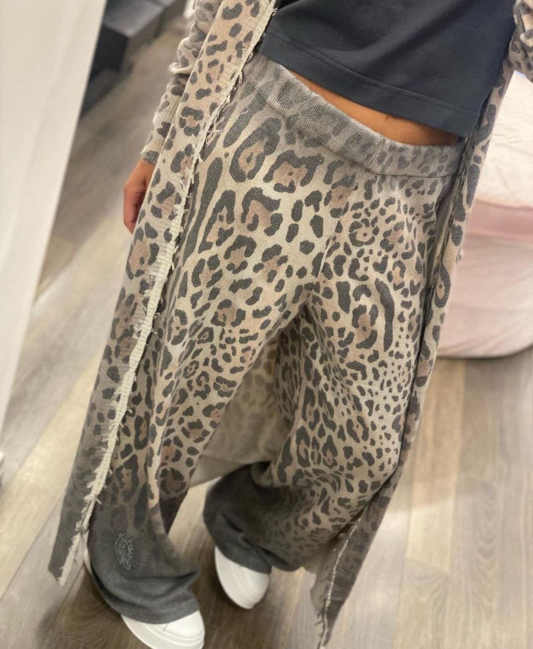 Ensemble loungewear léopard sérénité