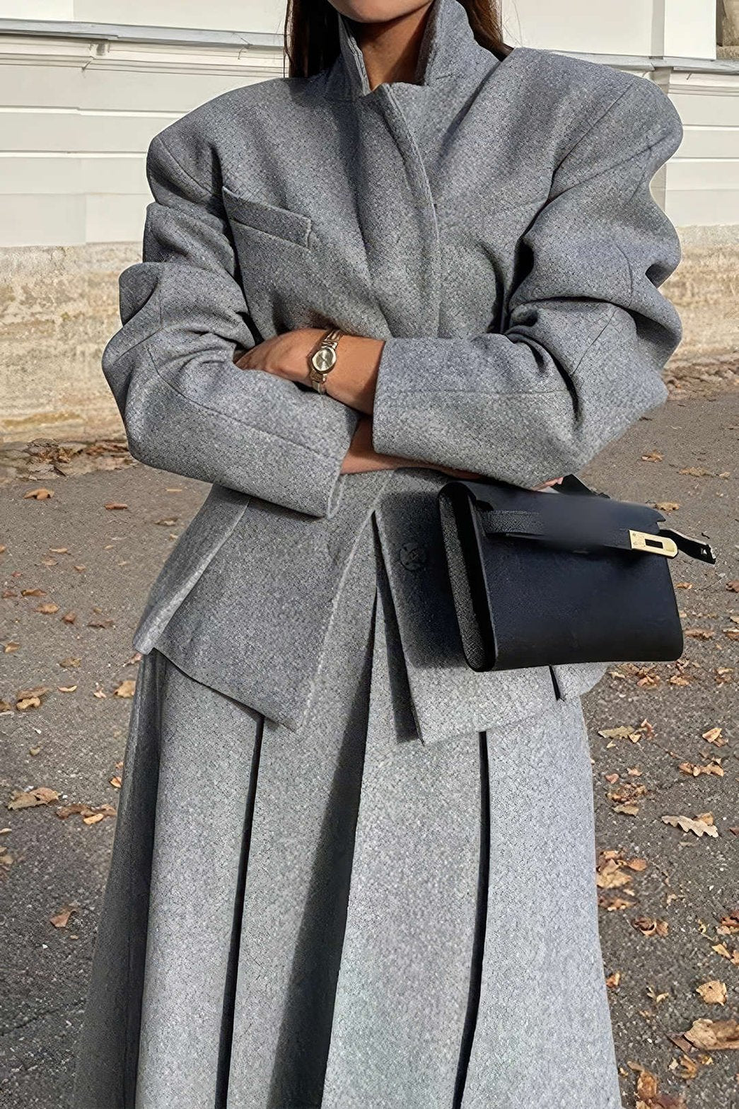 Ensemble blazer et jupe midi gris vue de côté nova