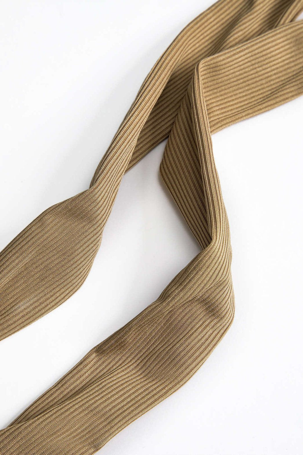 Ensemble cache-cœur beige élégant harmonie