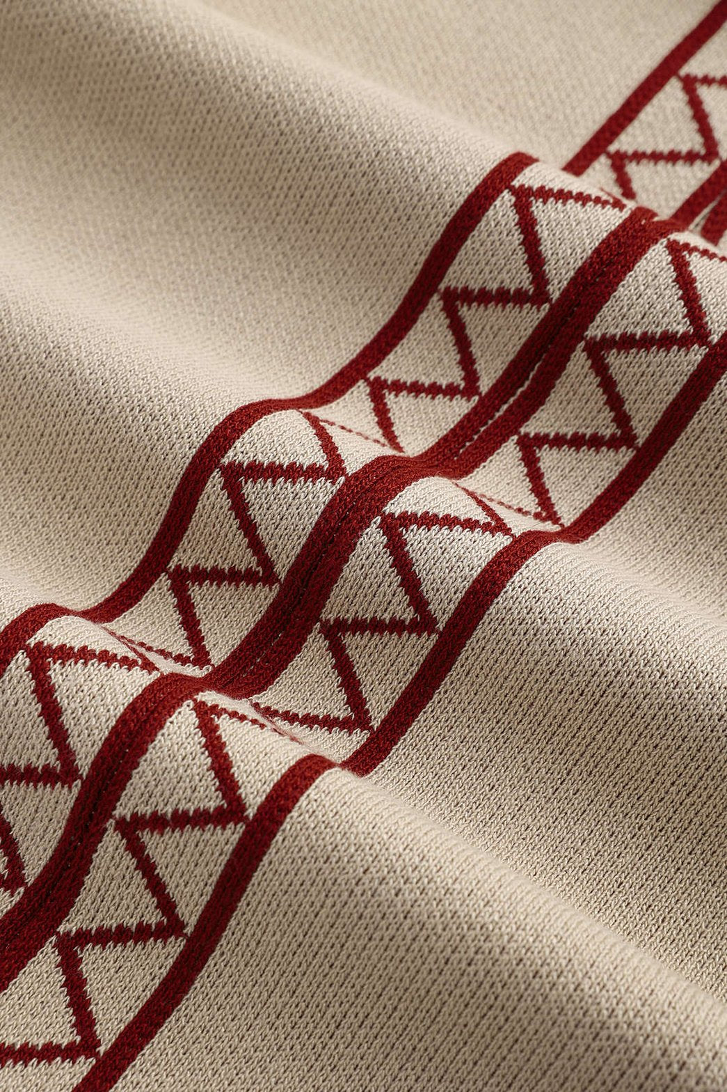 Ensemble cape et pantalon beige détail tissu rêve