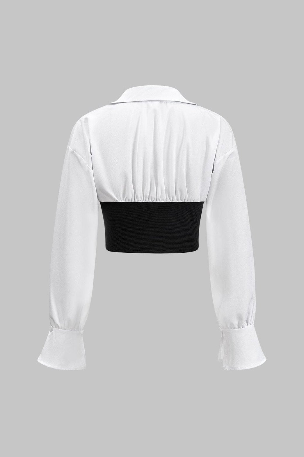 Détail de la chemise bicolore charmant