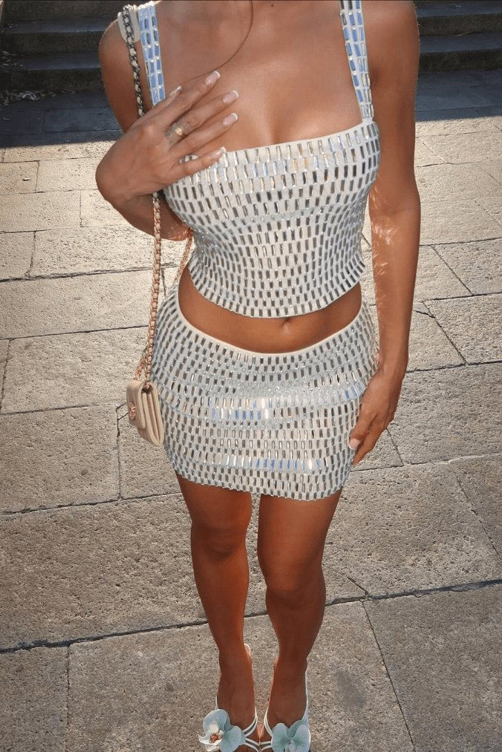 Top et jupe moulants scintillants magie