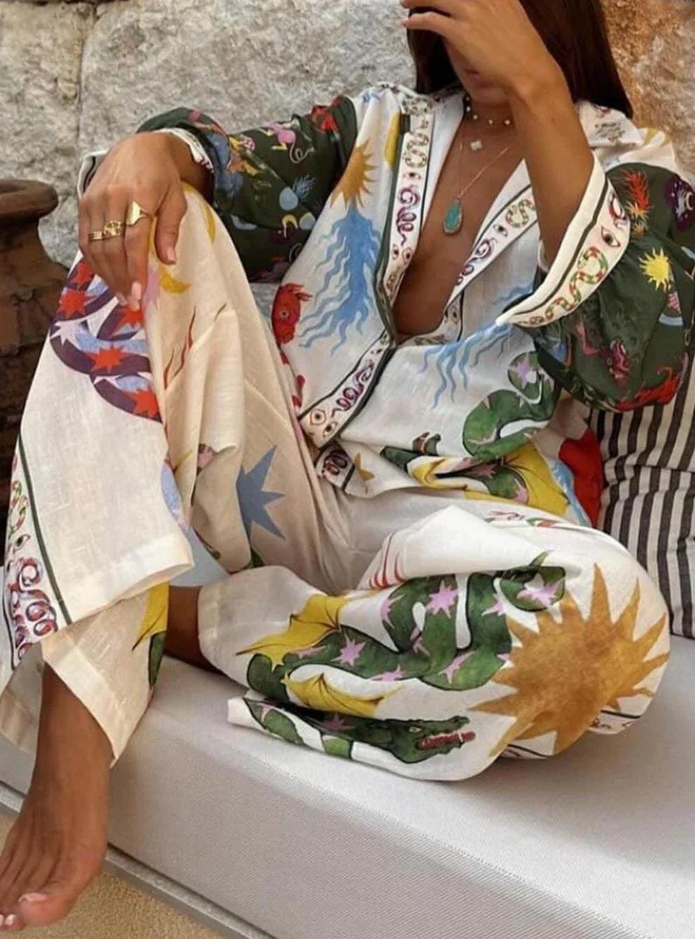 Ensemble pantalon motifs cosmiques étoiles