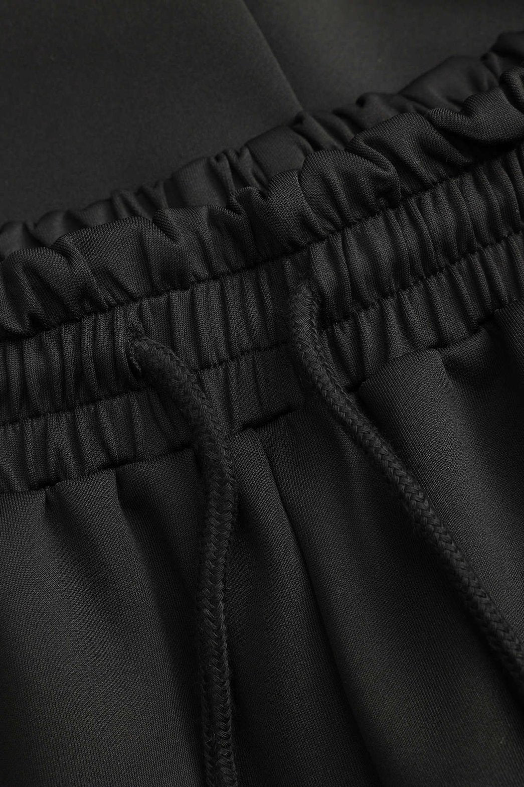 Vue complète ensemble sportswear style