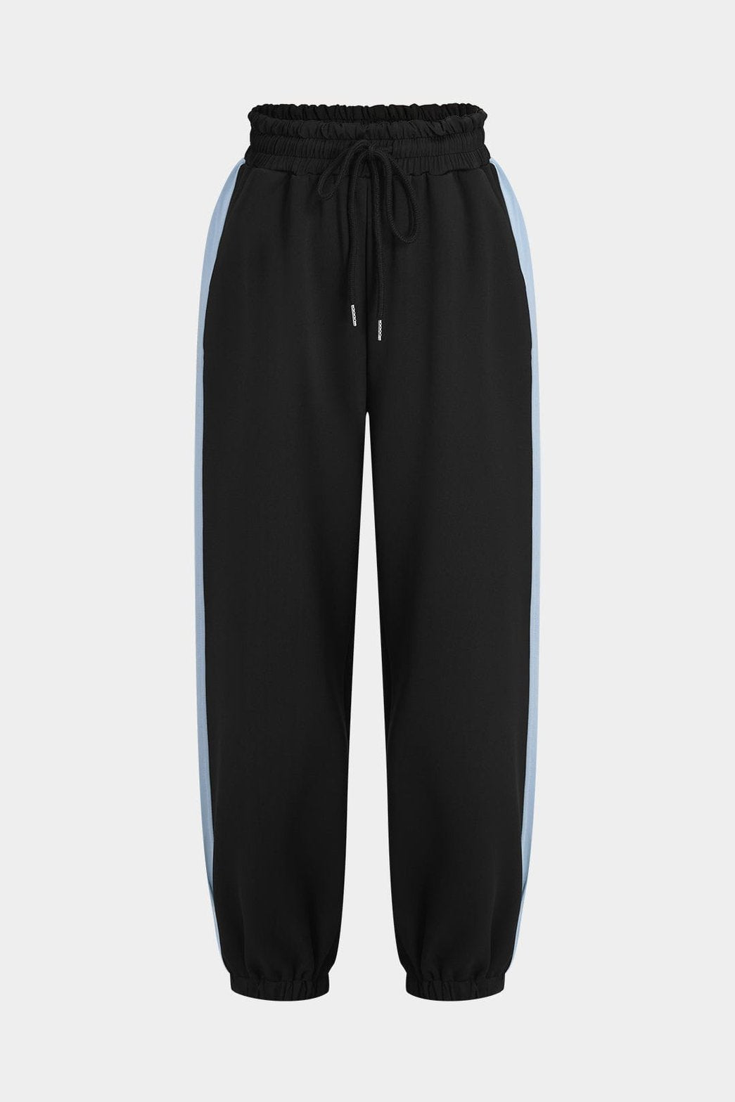 Vue latérale ensemble sport chic liberté