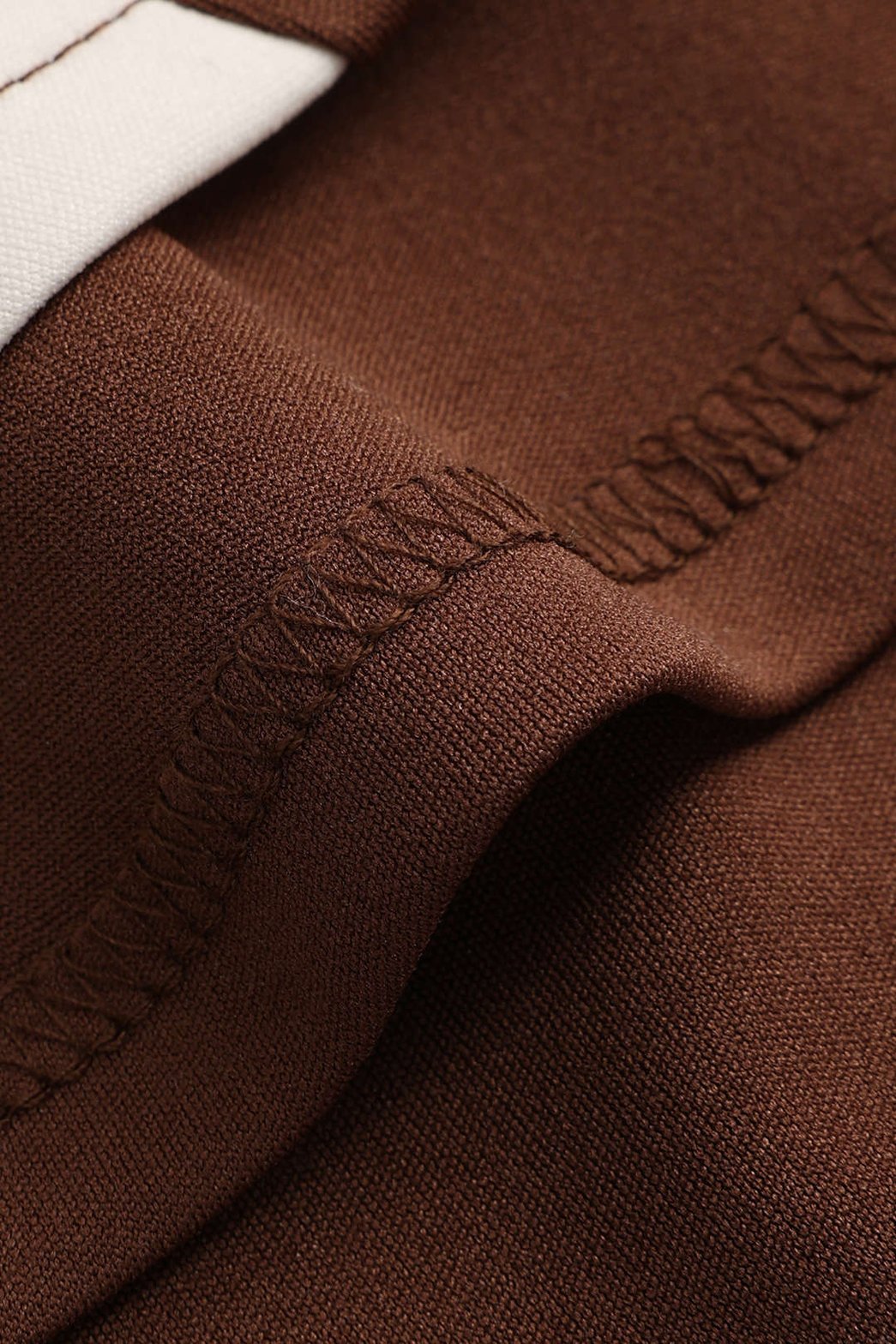 Détail couture ensemble bicolore qualité