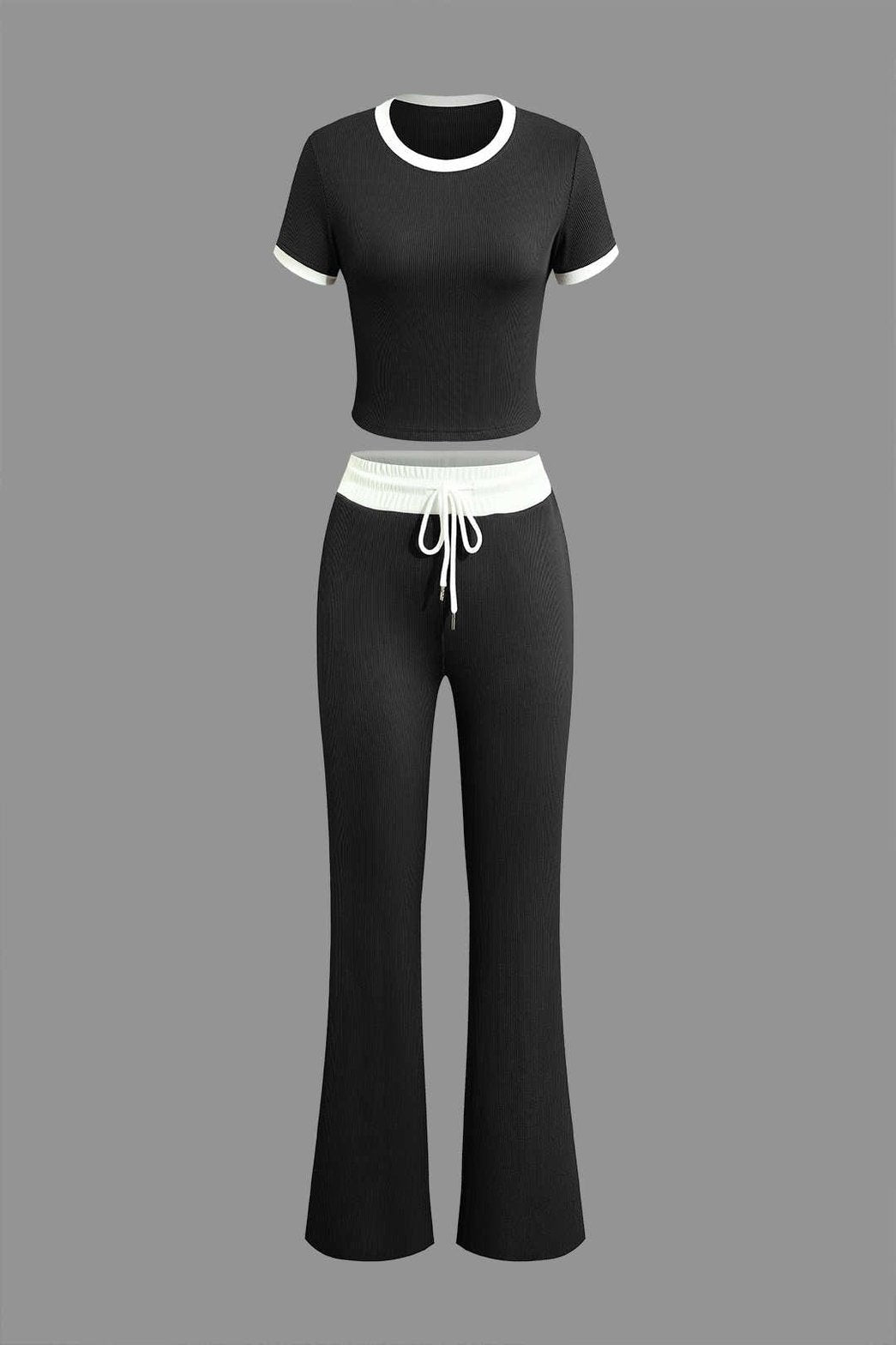 Vue du dos de l'ensemble côtelé modernité