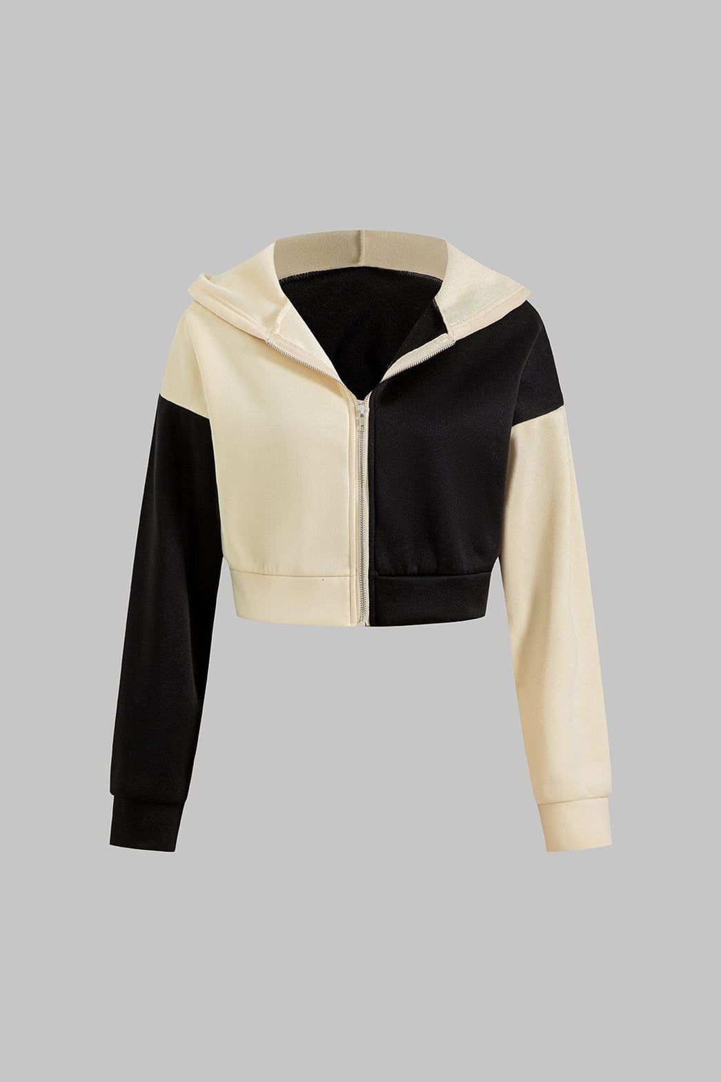 Détail de la capuche et zip ensemble sportswear élégance