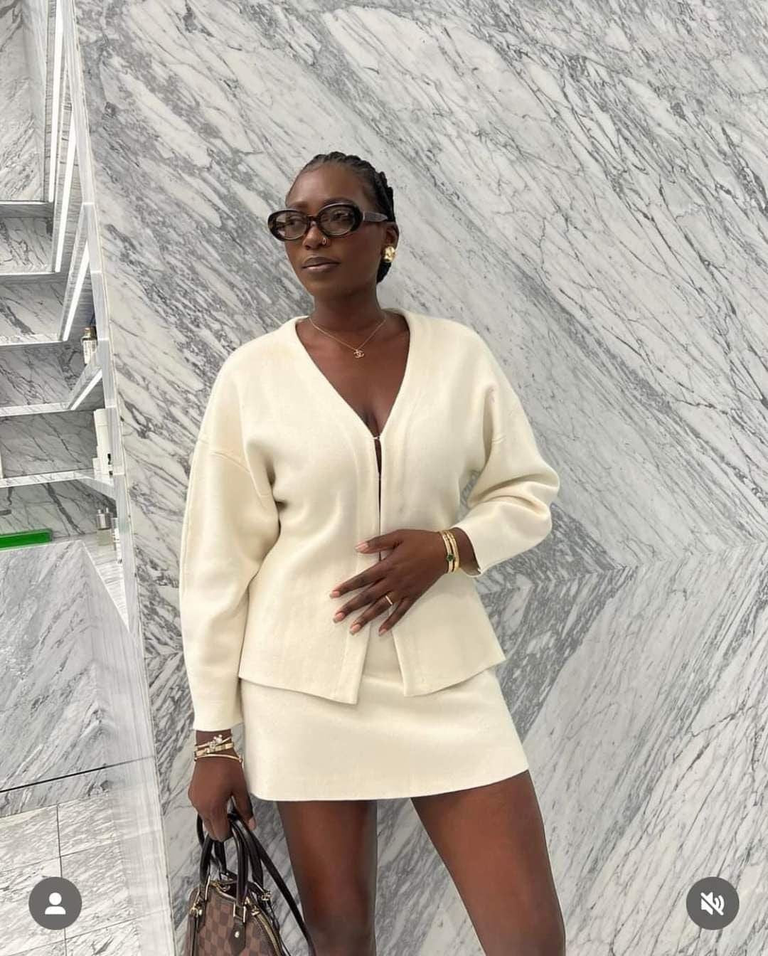 Tailleur femme sophistiqué charme