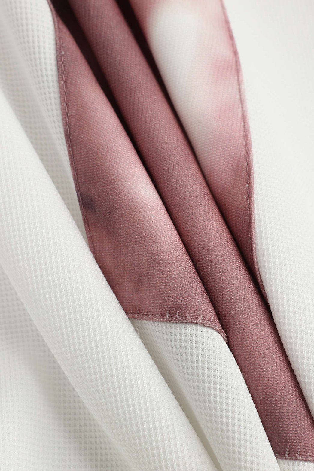 Ensemble tie-dye rose ambiance zen