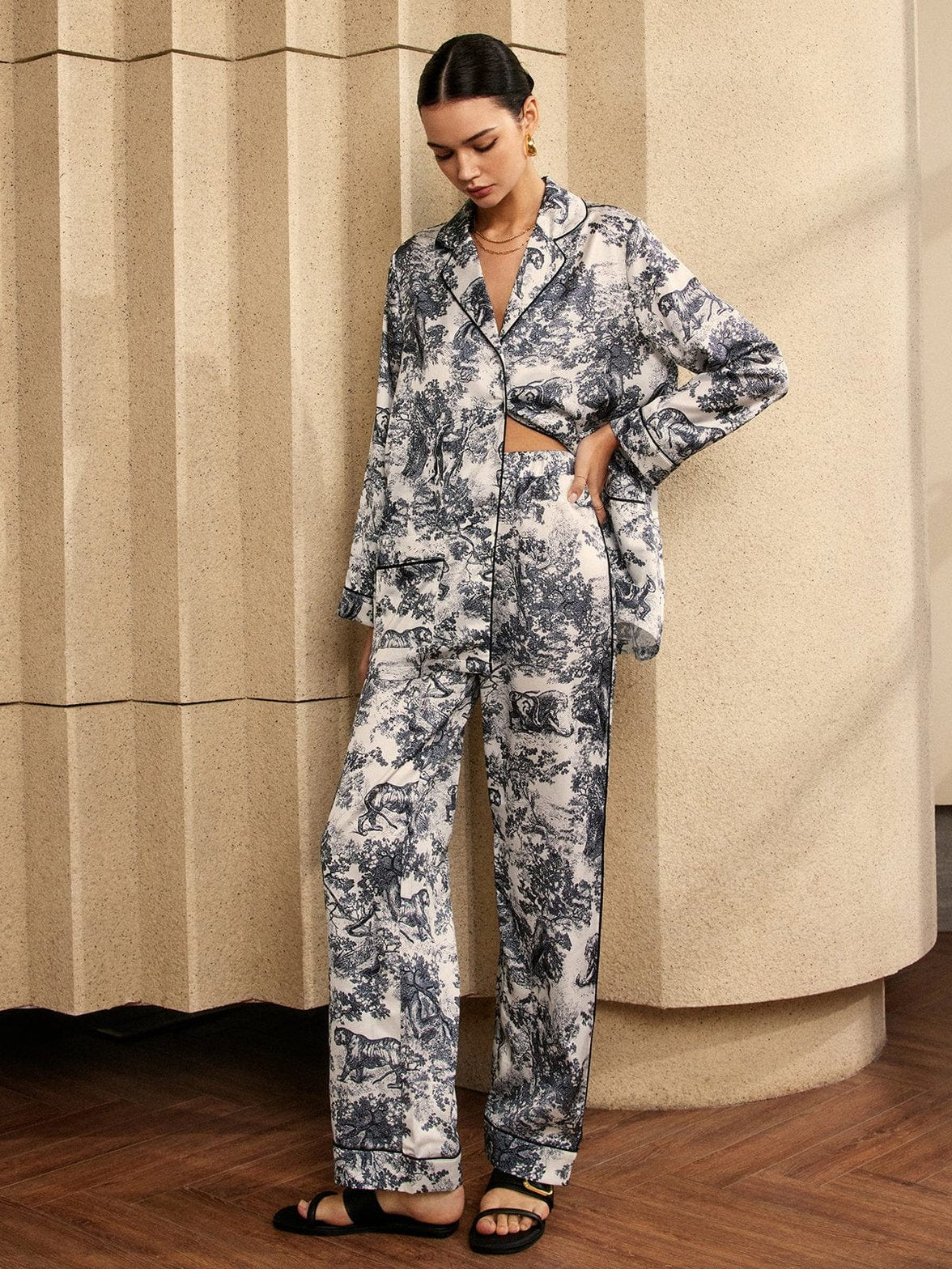 Chemisier et pantalon assortis motif toile de jouy douceur