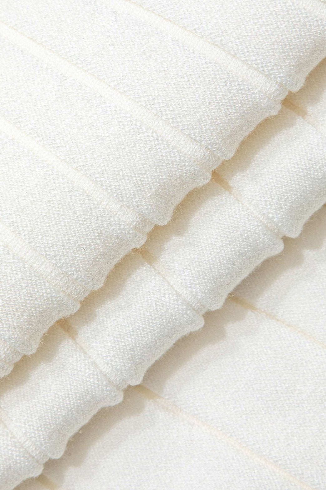 Ensemble blanc détail maille raffiné