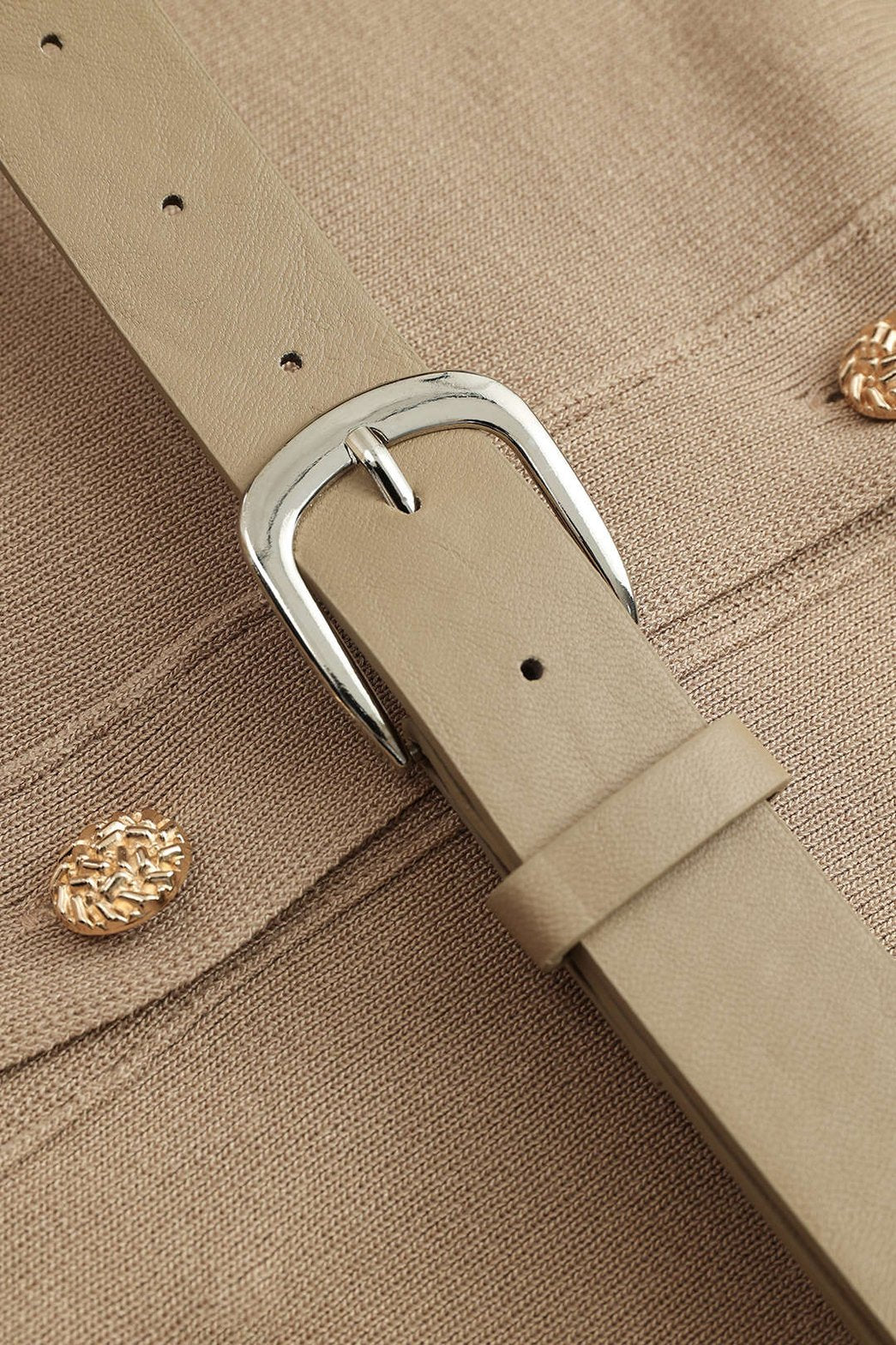 Ensemble tricot beige safari détail boutons charme