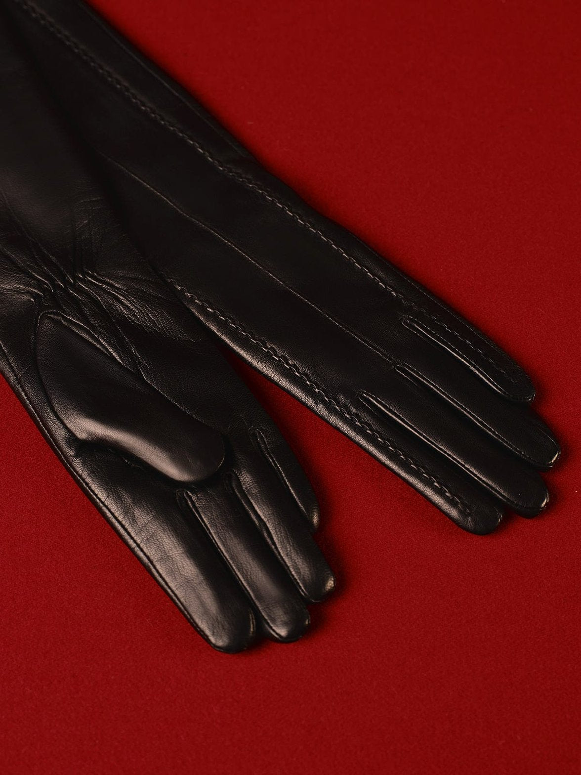 Gants cuir finition luxueuse grâce
