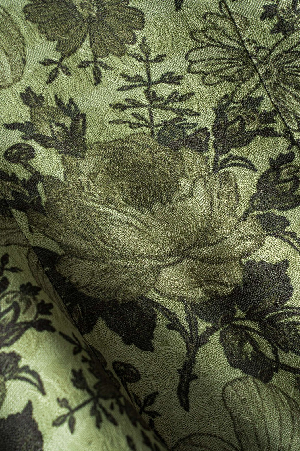Détail des boutons du gilet floral lune